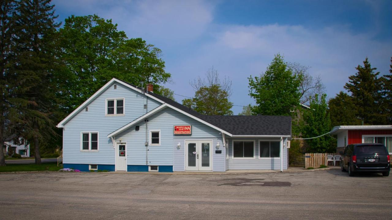 Maple Leaf Inn Kincardine Eksteriør billede
