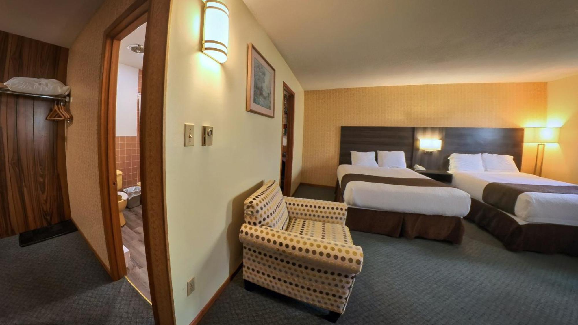 Maple Leaf Inn Kincardine Eksteriør billede
